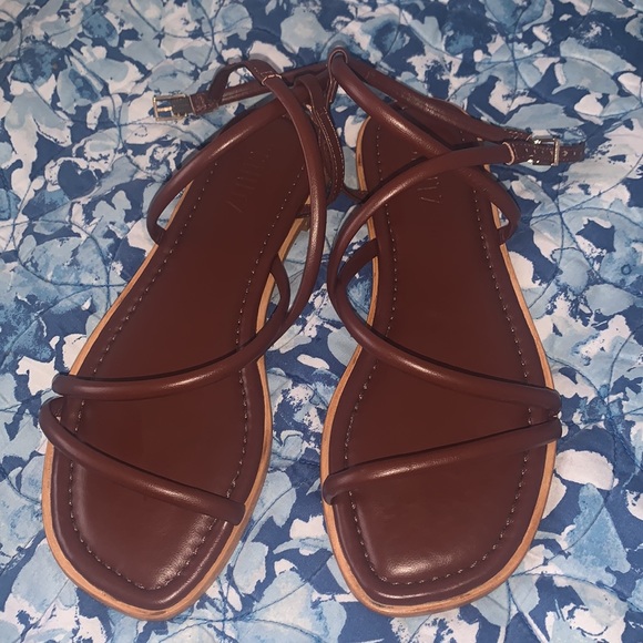 Schutz Lovi Flat Sandals - Picture 7 of 10